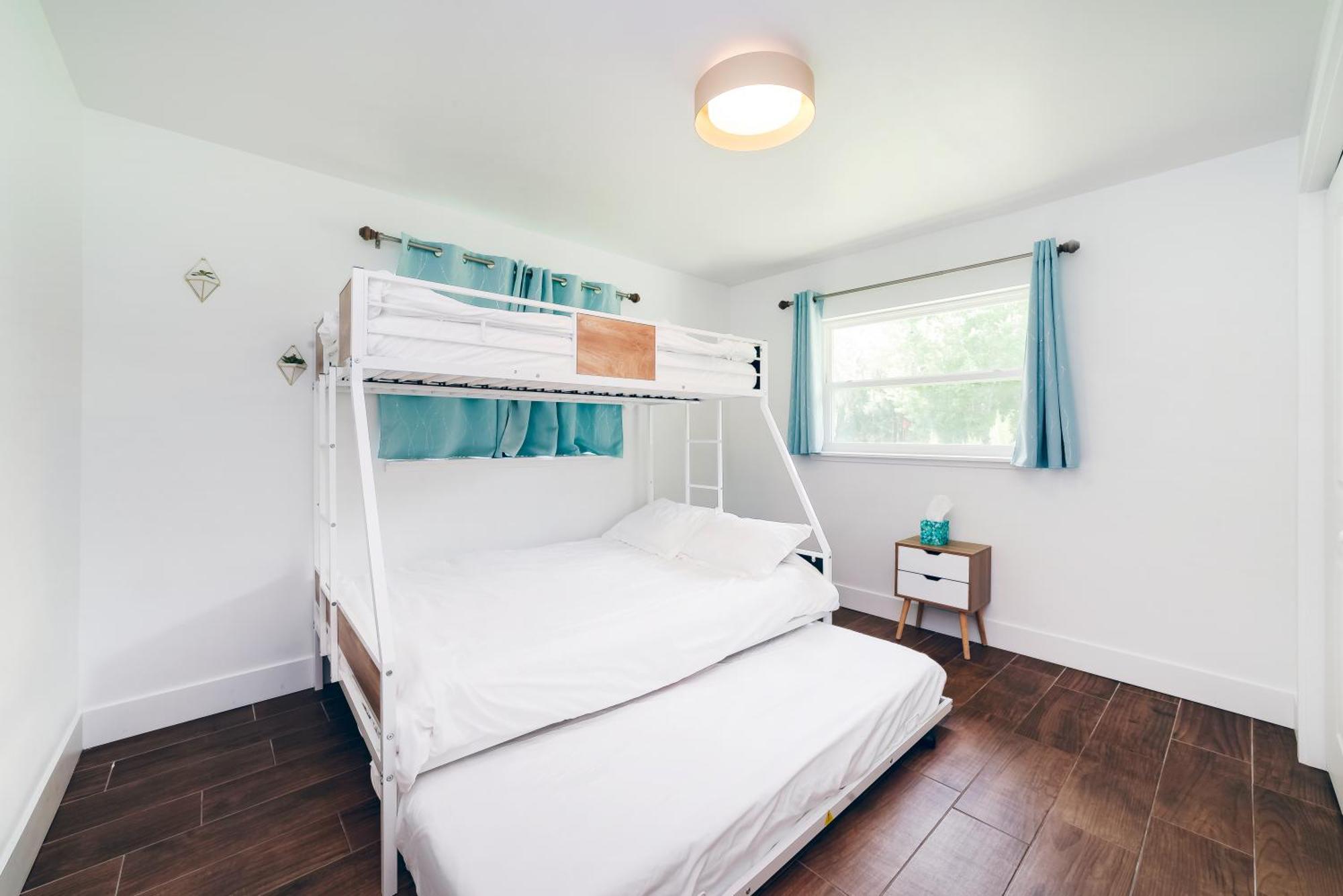 New Cozy House 5 Min Three Sisters Springs Villa Кристъл Ривър Екстериор снимка